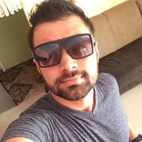 <strong>Jason M.</strong>